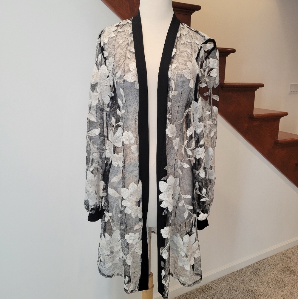Sheer Floral Lace Long Cardigan - Black & White